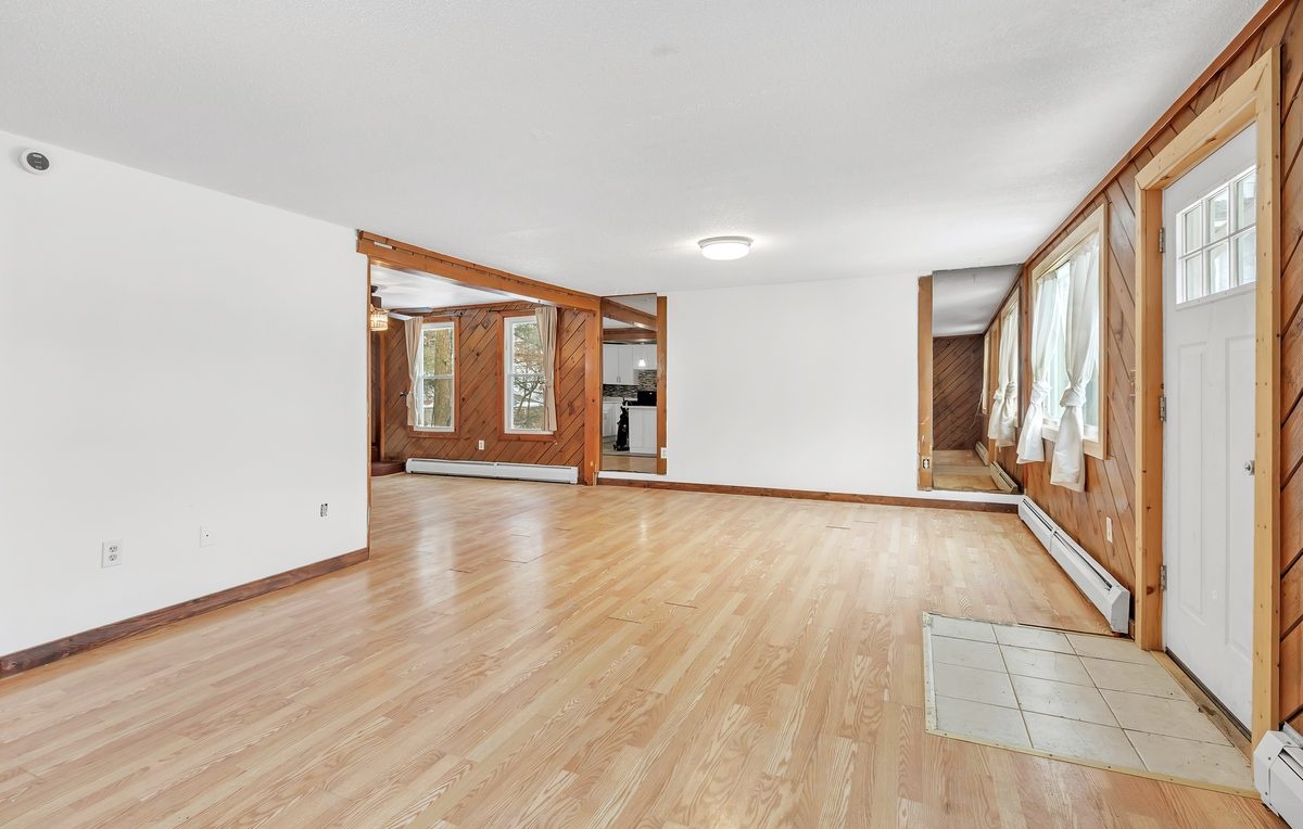 Empty living room before virtual staging